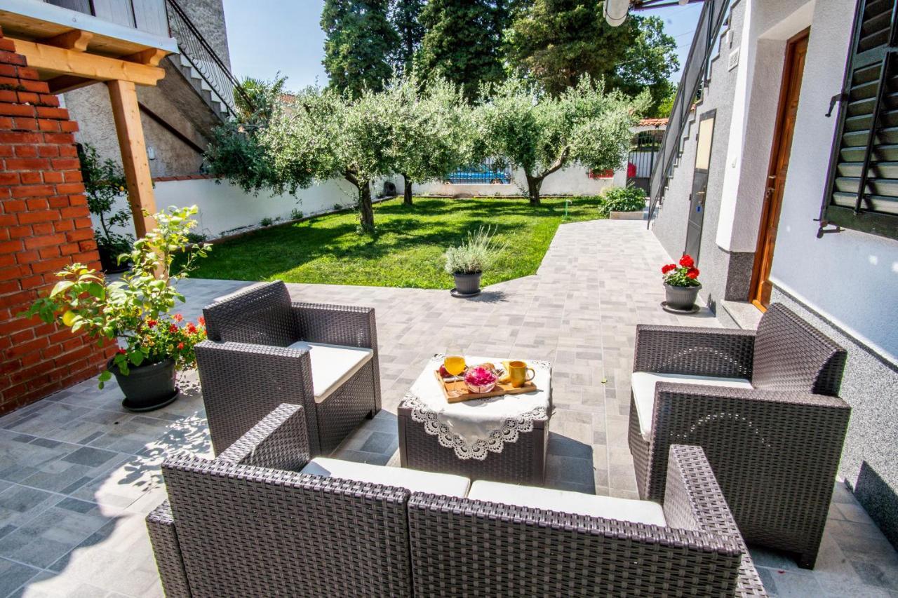 House Nada Apartman Muntic Экстерьер фото