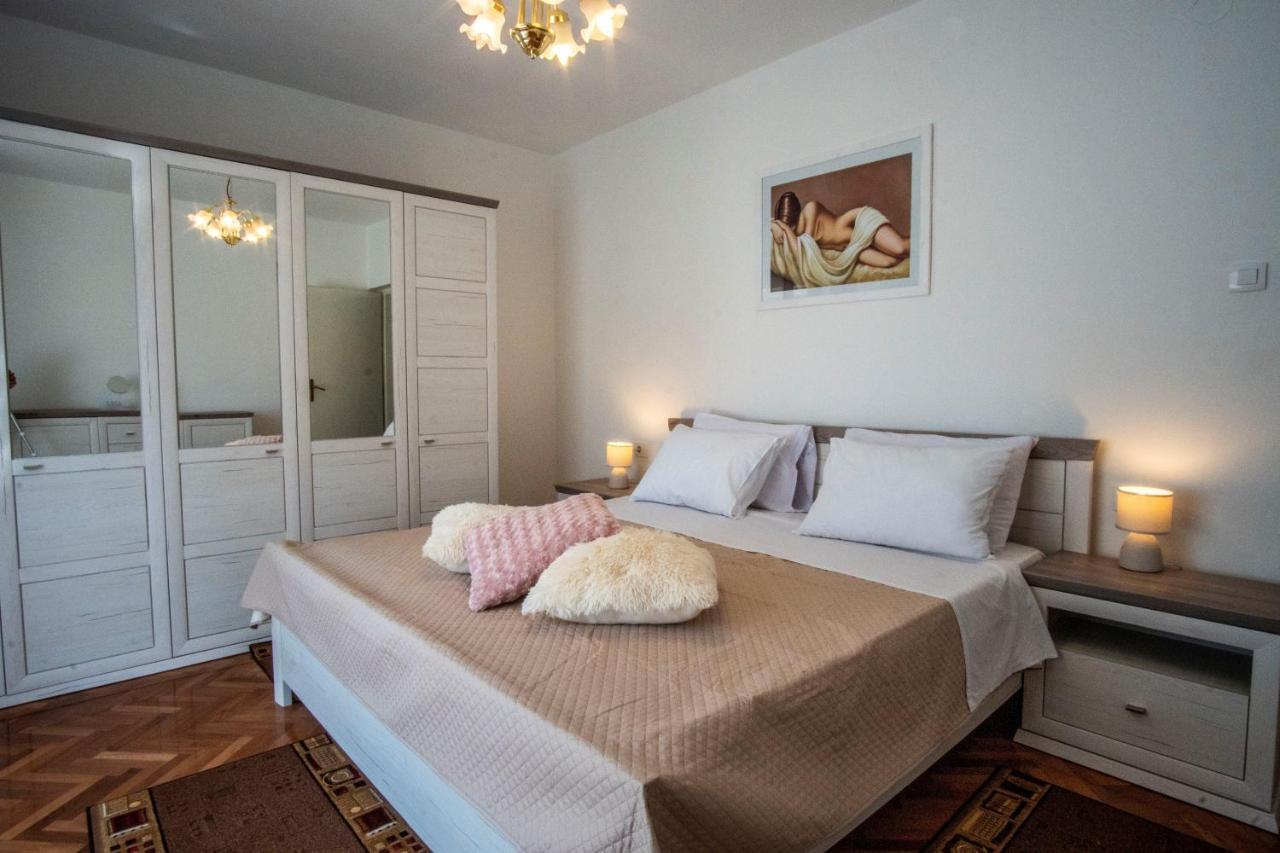 House Nada Apartman Muntic Экстерьер фото