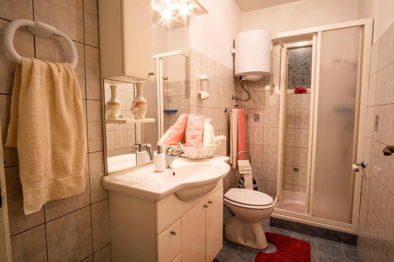 House Nada Apartman Muntic Экстерьер фото